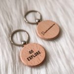 Houten sleutelhanger - Go explore