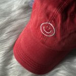 Pet rood smiley