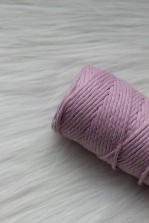 Macrame lila