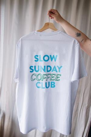 T-shirt slow coffee lichtblauw/groen
