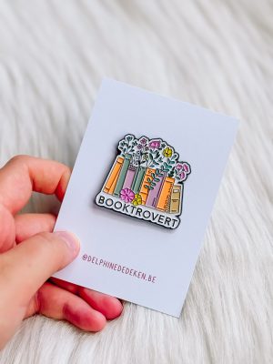 Pin booktrovert