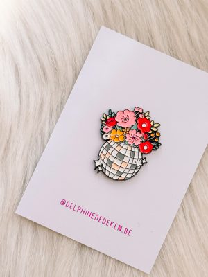 Pin disco flower