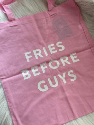 Totebag fries before guys roze