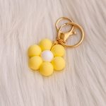 Bloemen sleutelhanger: geel