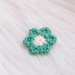 Bloem magneet muntgroen/wit