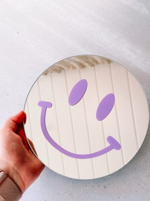 Smiley spiegel lila
